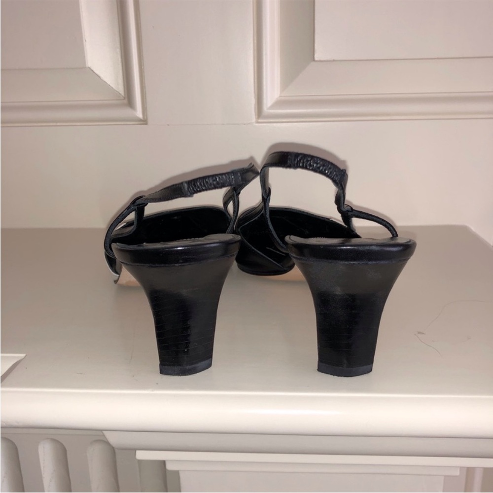 ⭐Kate Spade Black and Cream Slingback Heels - Picture 5 of 8